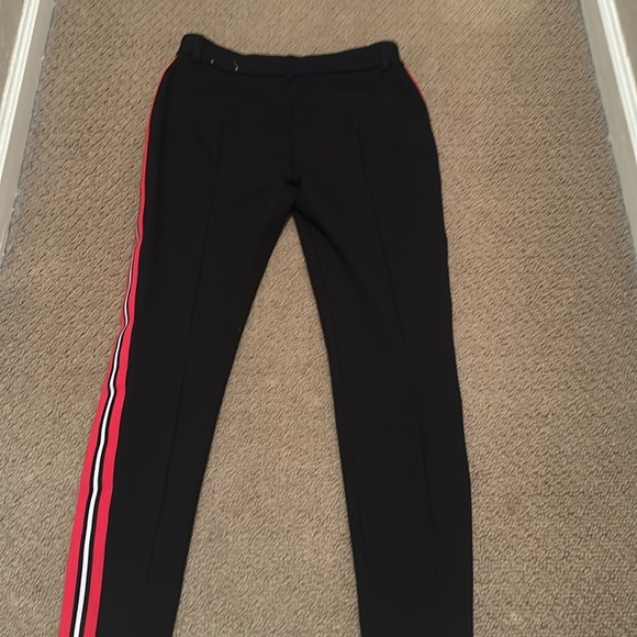 Express pants with red racing stripe - Picture 4 of 8